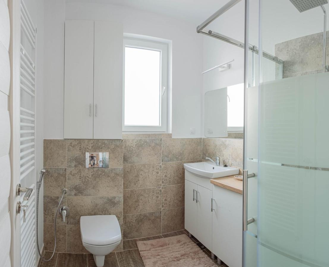 Solomon Apartments Ap 3 Sîngeorgiu de Mureş Екстериор снимка