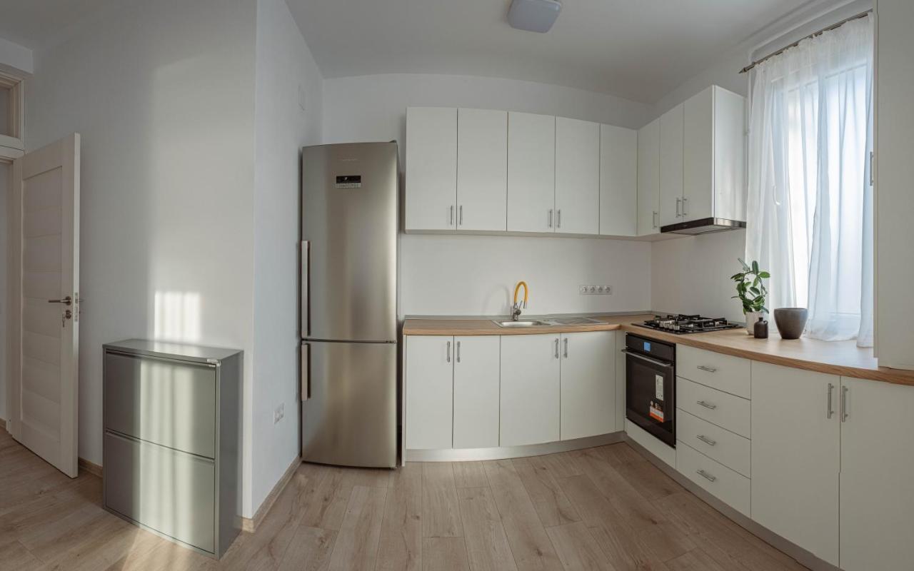 Solomon Apartments Ap 3 Sîngeorgiu de Mureş Екстериор снимка
